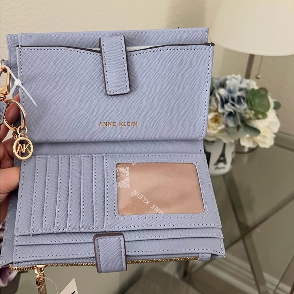 NWT~ANNE KLEIN Cellphone wallet wristlet